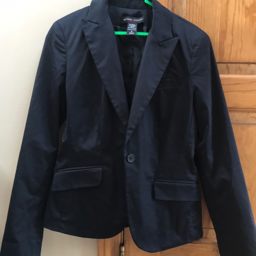 Ladies black blazer size 4